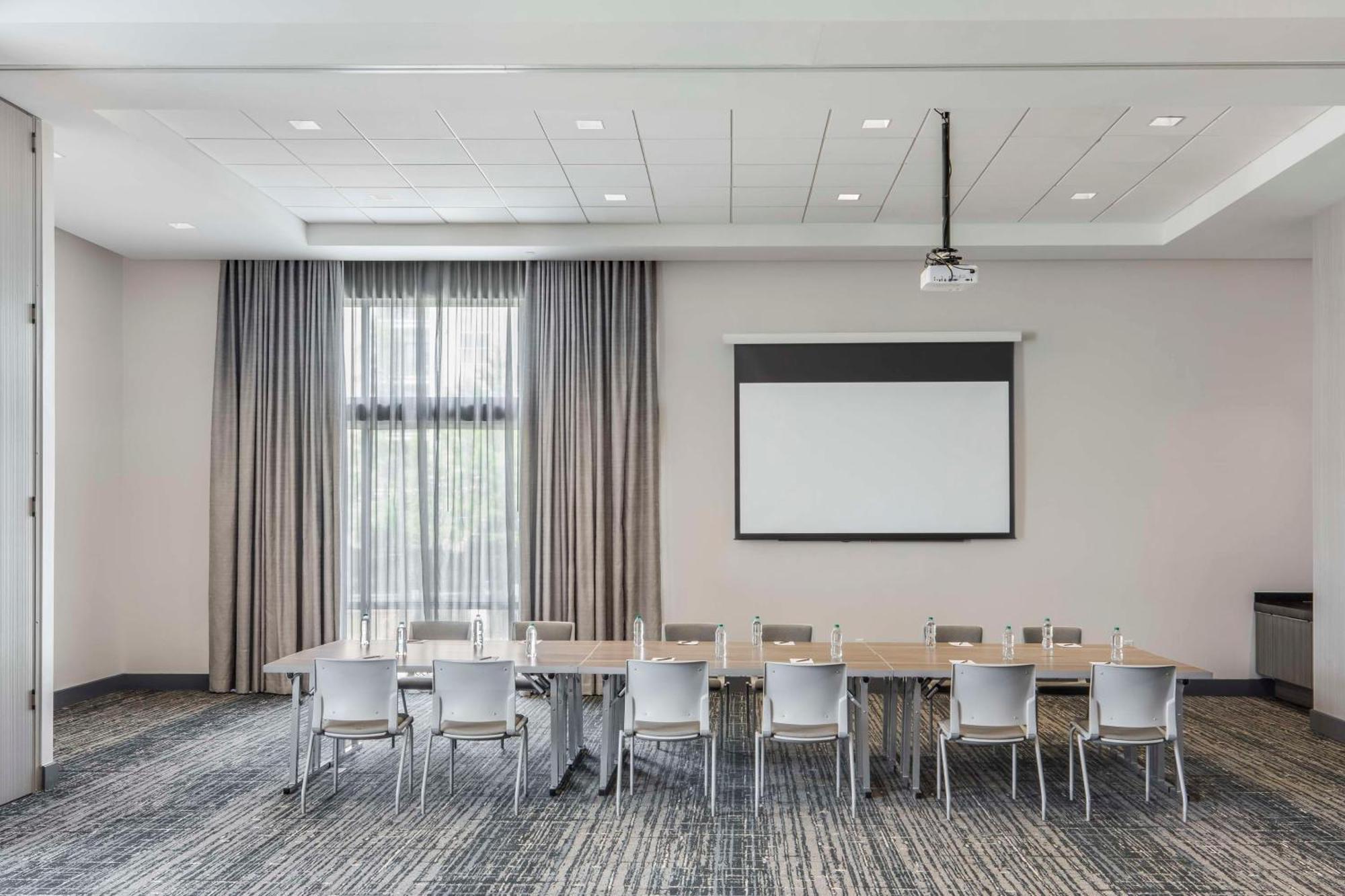 Embassy Suites By Hilton Atlanta Midtown Exterior foto