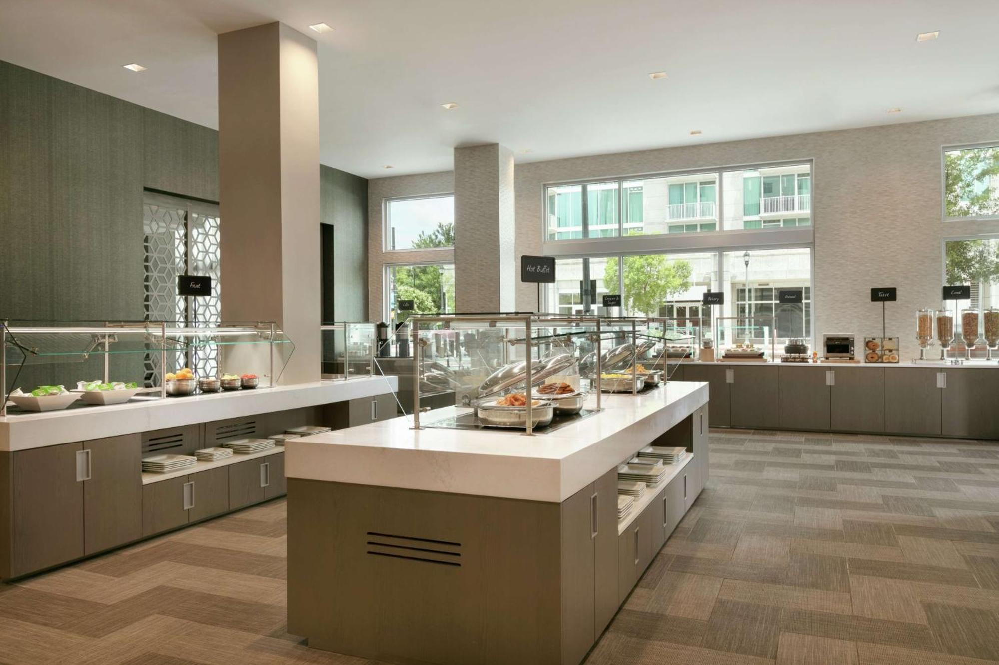 Embassy Suites By Hilton Atlanta Midtown Exterior foto